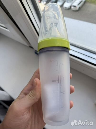 Бутылочка с ложкой для прикорма