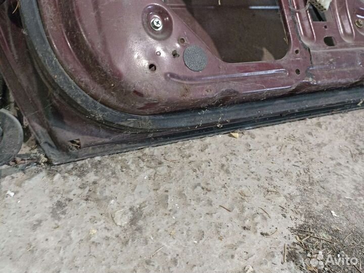 Дверь передняя правая Nissan Maxima J30 1988г