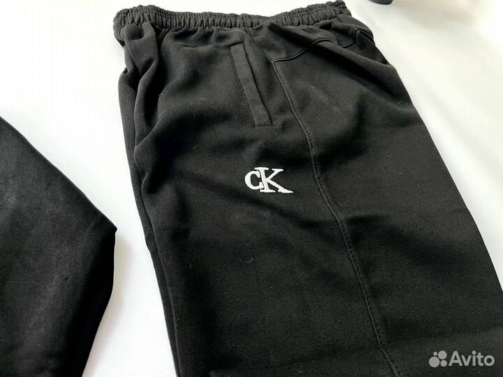 Спортивный костюм Calvin Klein