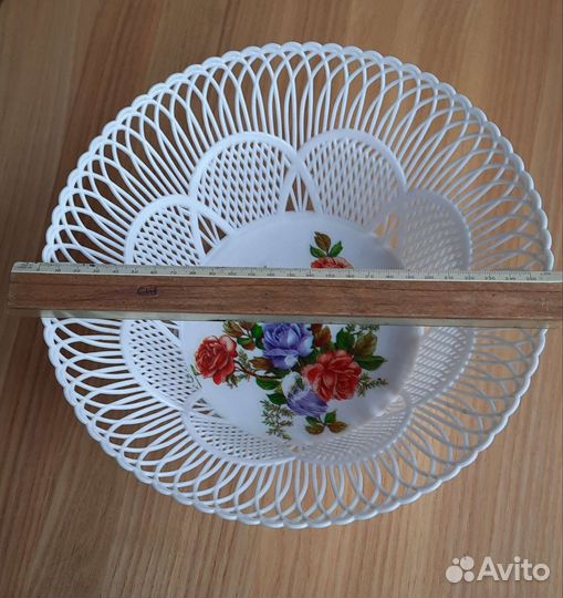 Ваза для фруктов. Сухарница. Хлебница