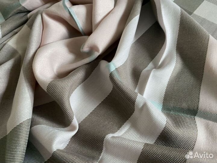 Платок Burberry женский