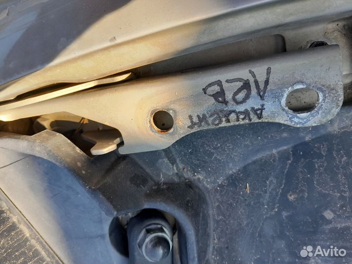 Петли капота Хендай Акцент 08г тагаз