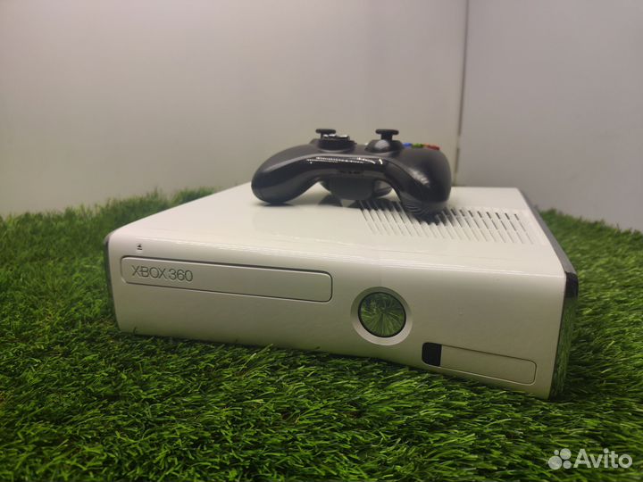 Xbox 360 Slim 79 игр Прошита
