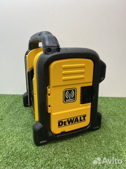 Радиоприемник dewalt DCR020(22424)