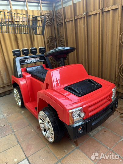 Детский электромобиль