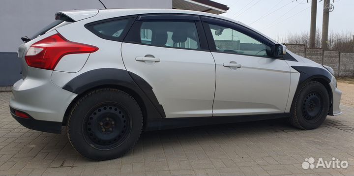 Накладки на арки Ford Focus 3 Дорестайлинг хэтчбек