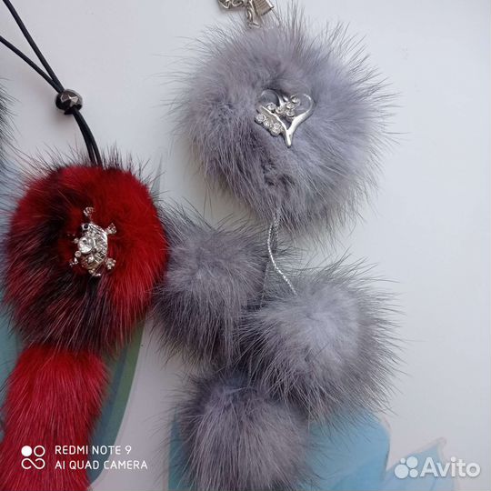 Норковые брелки и косметички