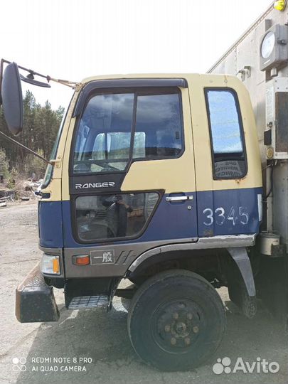 Кабина Хино Рэнджер в разборе