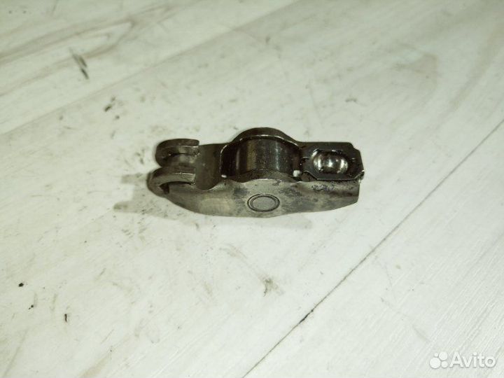 Рокер Volvo Xc90 D5244T4 2006