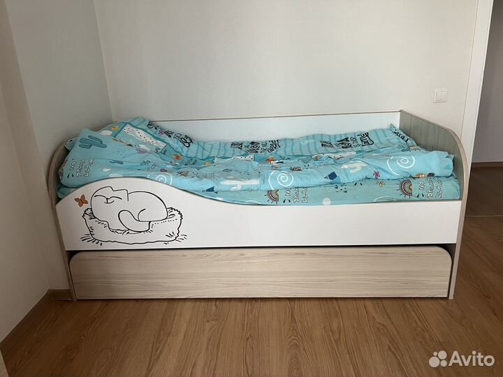 Кровать матрас шкаф