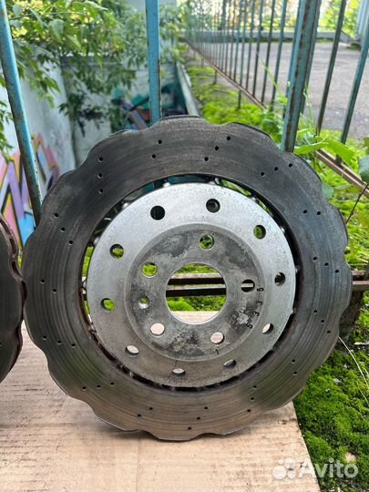 Тормозные диски RSQ3 8U0615301A / 8U0615301B