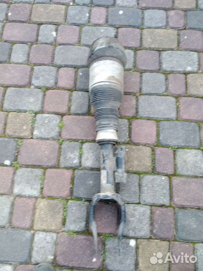 Mersedes GLE GL ML GLS Амортизатор правый оригинал