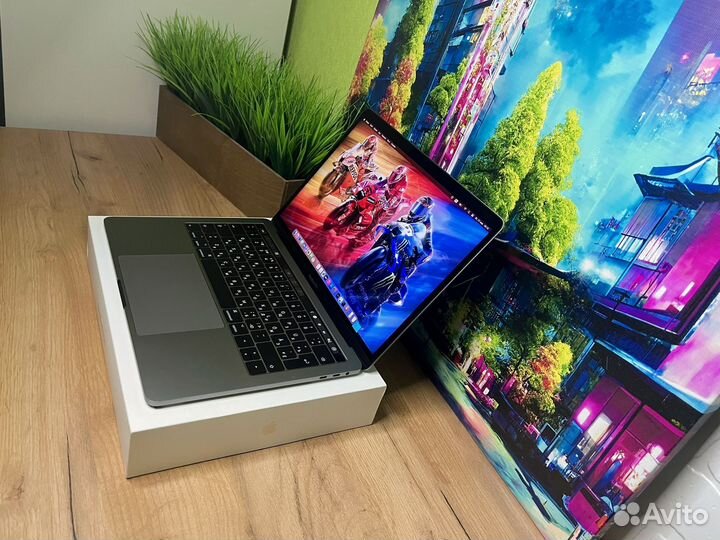 Macbook pro 13 2017 16gb 512gb Мощный