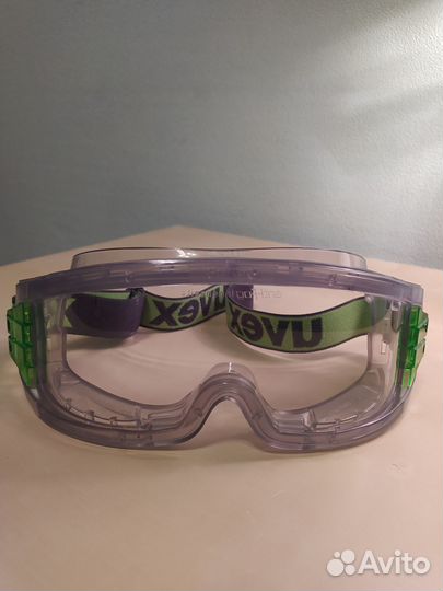 Горнолыжные очки-маска uvex детские