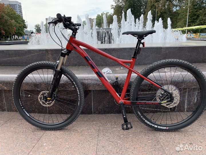 Велосипед GT avalanche elit