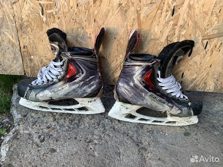 Коньки хоккейные 45 размер 10D bauer APX2