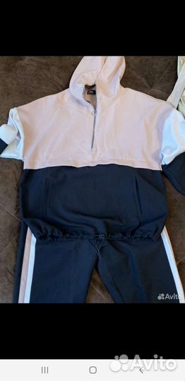 Спортивный костюм женский