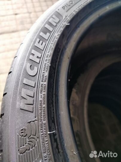 Michelin Pilot Sport 4 225/45 R19 96Y