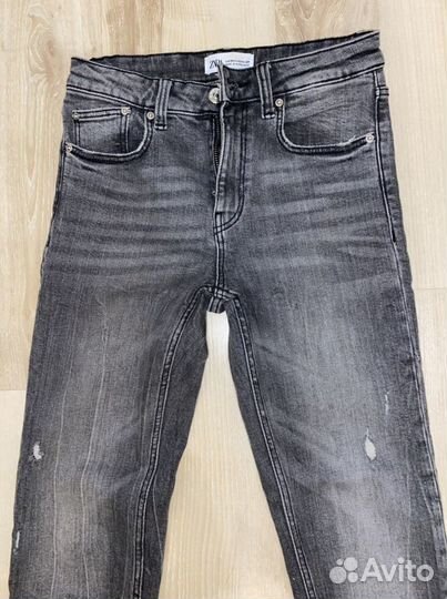 Джинсы zara