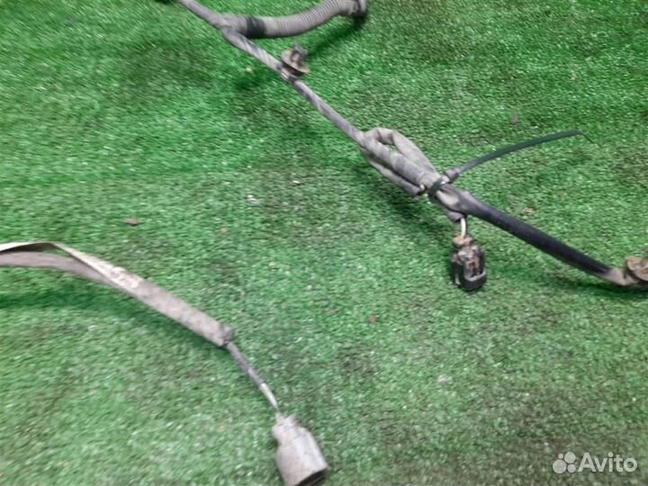 Проводка парктроника Mitsubishi Grandis 2008