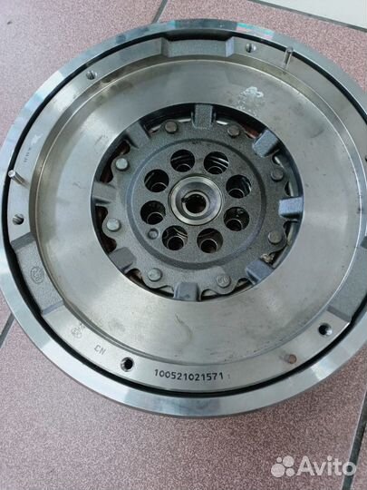 Маховик 2-х массовый Hyundai Terracan J3 2.9