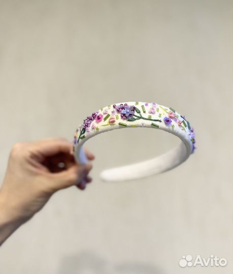 Ободок с вышивкой сирень