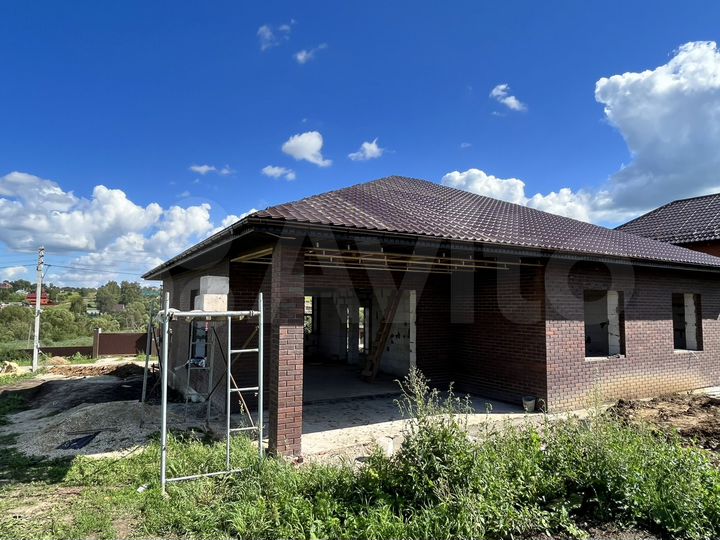 Дом 148 м² на участке 8 сот.