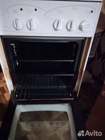 Электроплита 3-х конфорочная