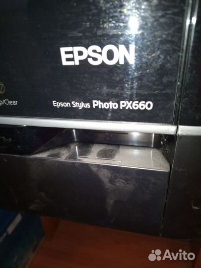Цветной лазерный принтер Epson stylus photo PX660