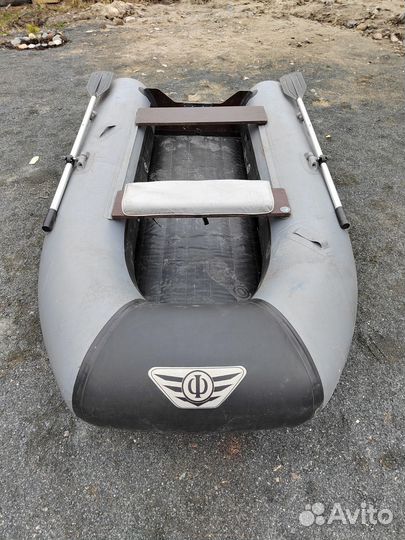 Лодка Флагман 280