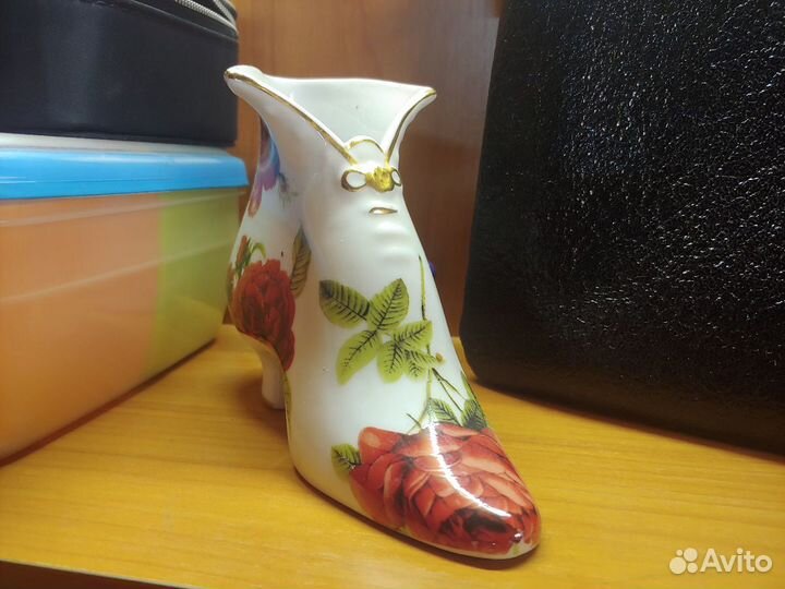 Фарфоровая туфелька England collection