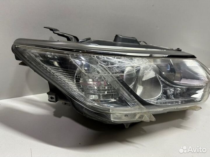 Фара адаптивная передняя правая Toyota Camry V55