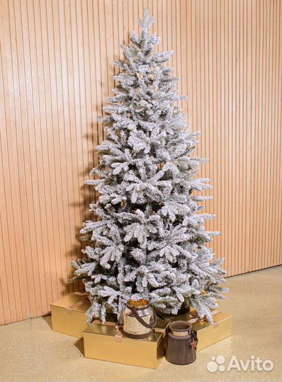 Елка искусственная