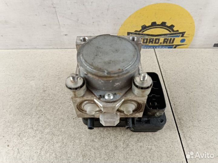 Блок ABS Mitsubishi L200 KB4T 2009