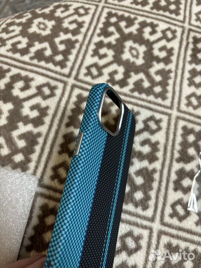 Чехол MagSafe на iPhone 15
