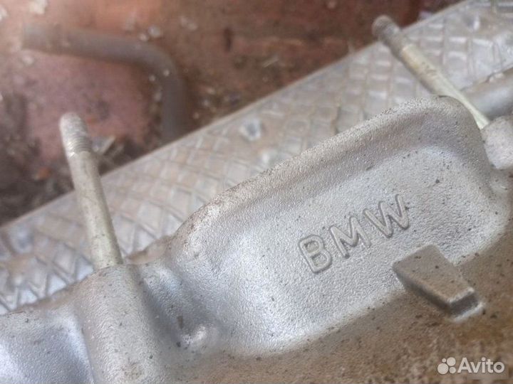 Головка блока цилиндров правая Bmw X5 M62B44TU