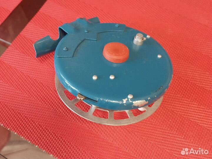 Катушка рыболовная невская