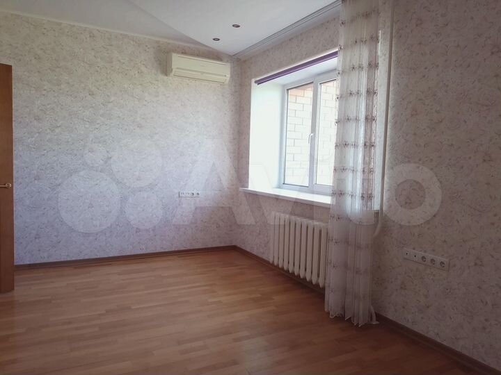 3-к. квартира, 105 м², 4/8 эт.