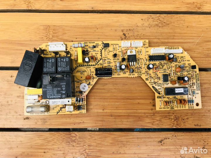 Плата PCB:TCL32ggft808-KZ 02