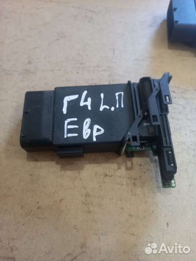 Блок Управления стеклоподъемниками Пассат Б5 гольф