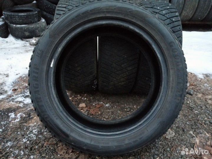 Goodyear Ultragrip Ice Arctic 225/50 R17 98T