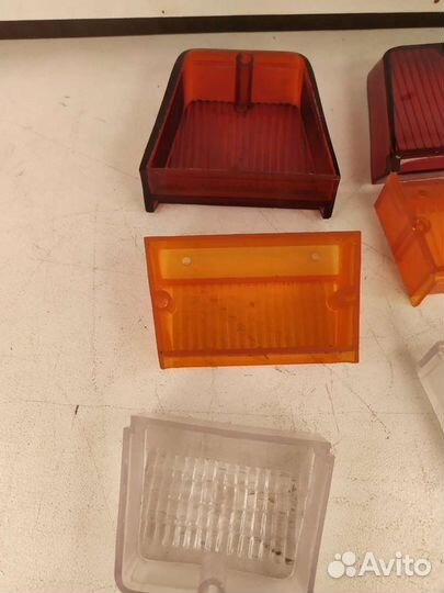 Стекло заднего фонаря газ 24 2я серия