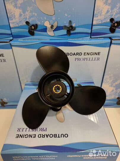 Винт гребной на лодочный мотор Tohatsu 25
