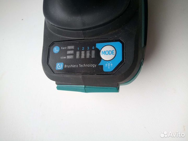 Гайковерт ударный аккумуляторный