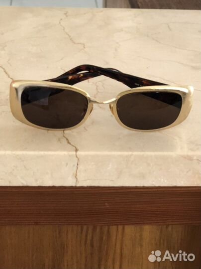 Солнцезащитные очки