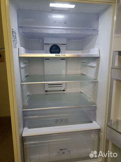 Холодильник samsung