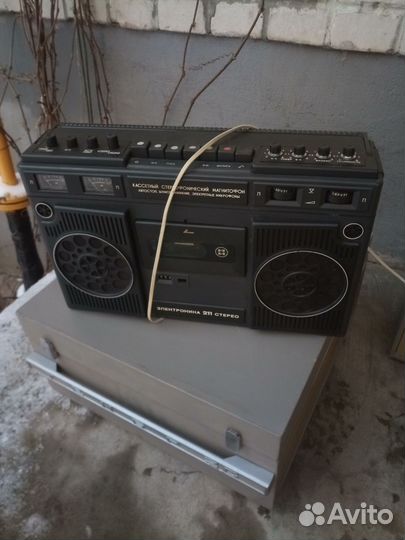 Магнитофон электроника 211