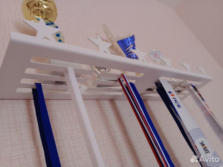 Медальница полка для медалей и наград