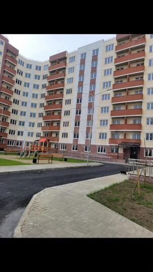 2-к. квартира, 60 м², 1/9 эт.