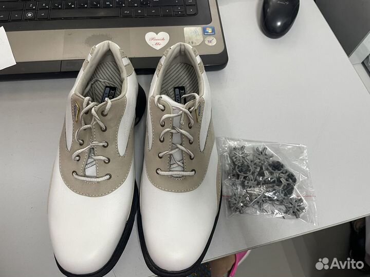 Обувь для игры в гольф